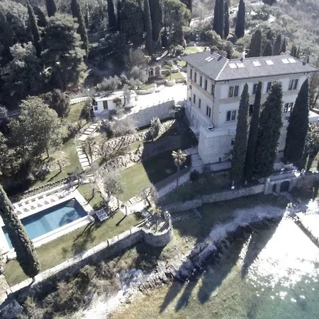 Caratti Villa *