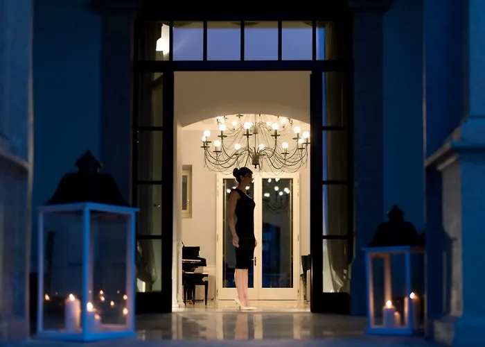 Caratti Szálloda Garda